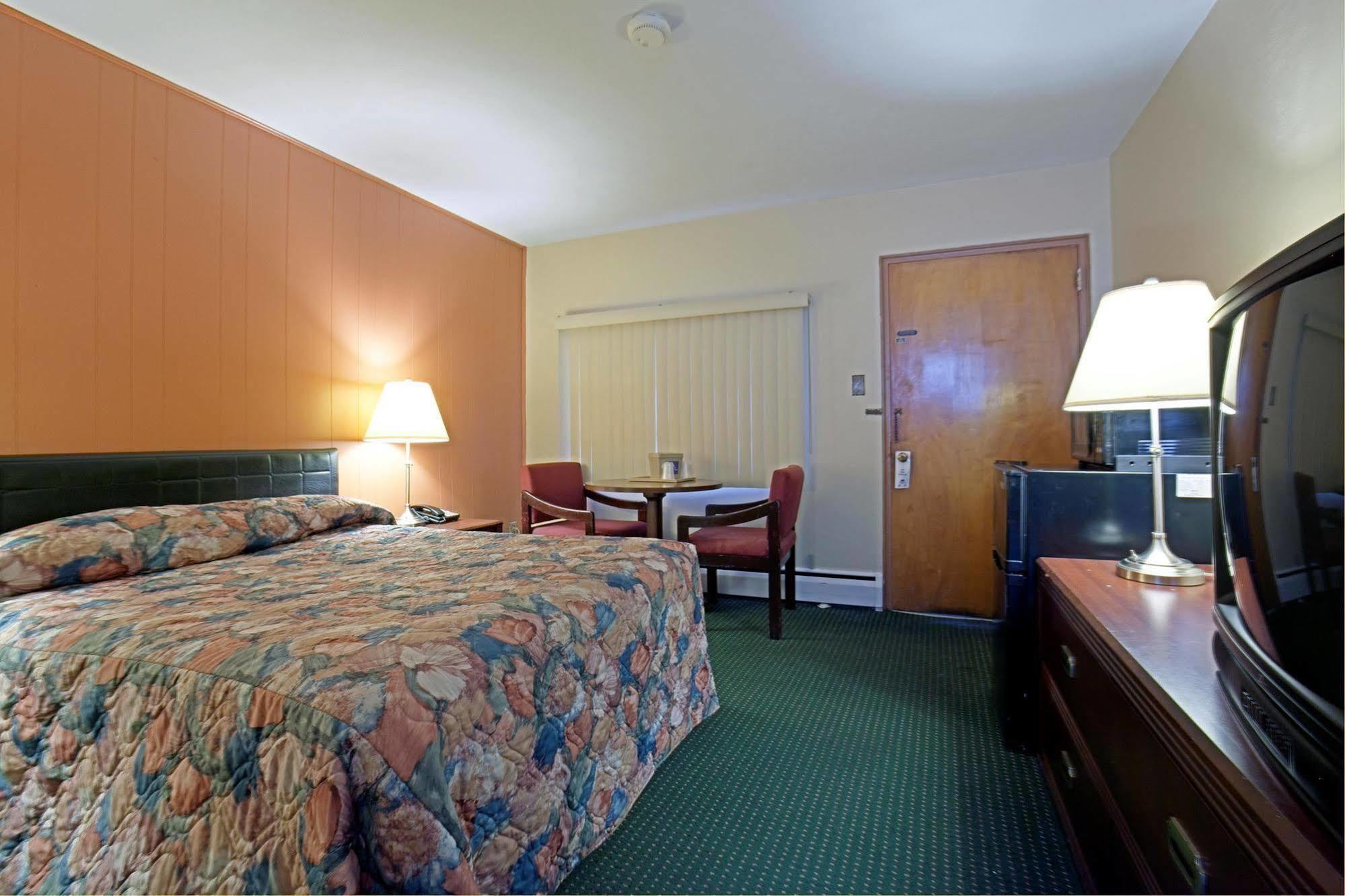 Americas Best Value Inn Bradford Habitación foto